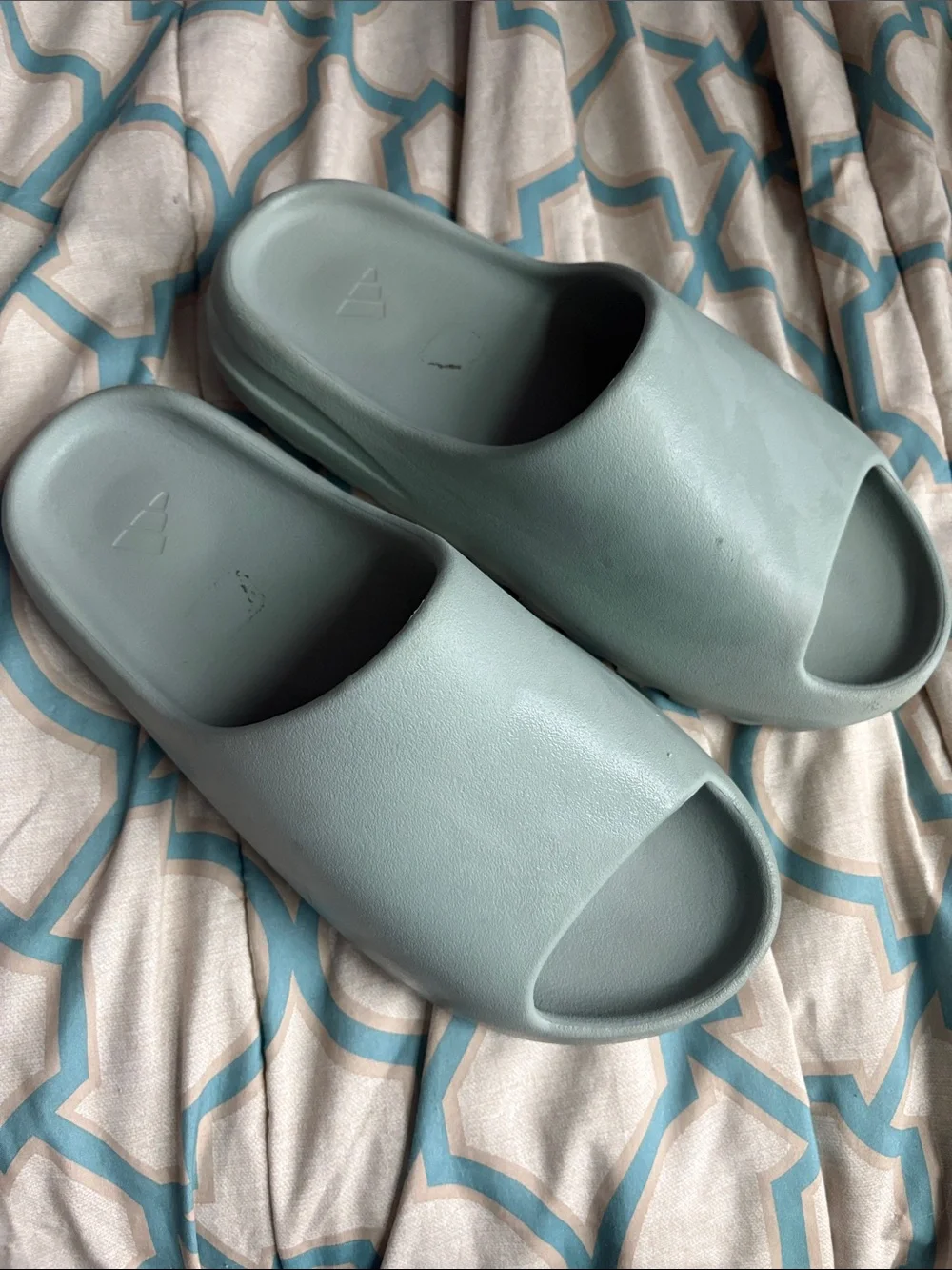 Yeezy Slide
